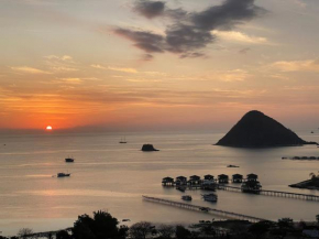 Sunset Hill Hotel